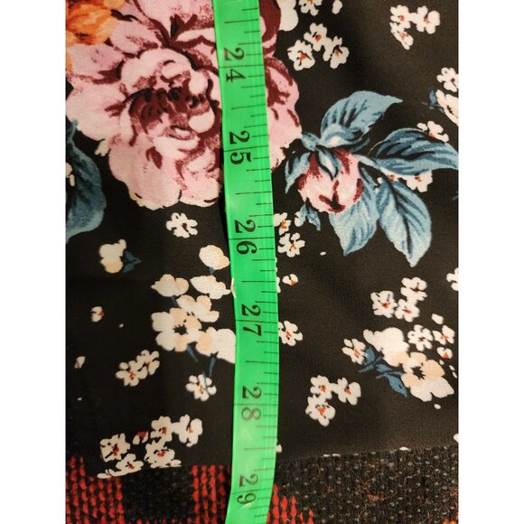 Torrid Women's Floral A -Line Halter Top With Colorblock Detail Size 2 - Picture 11 of 12